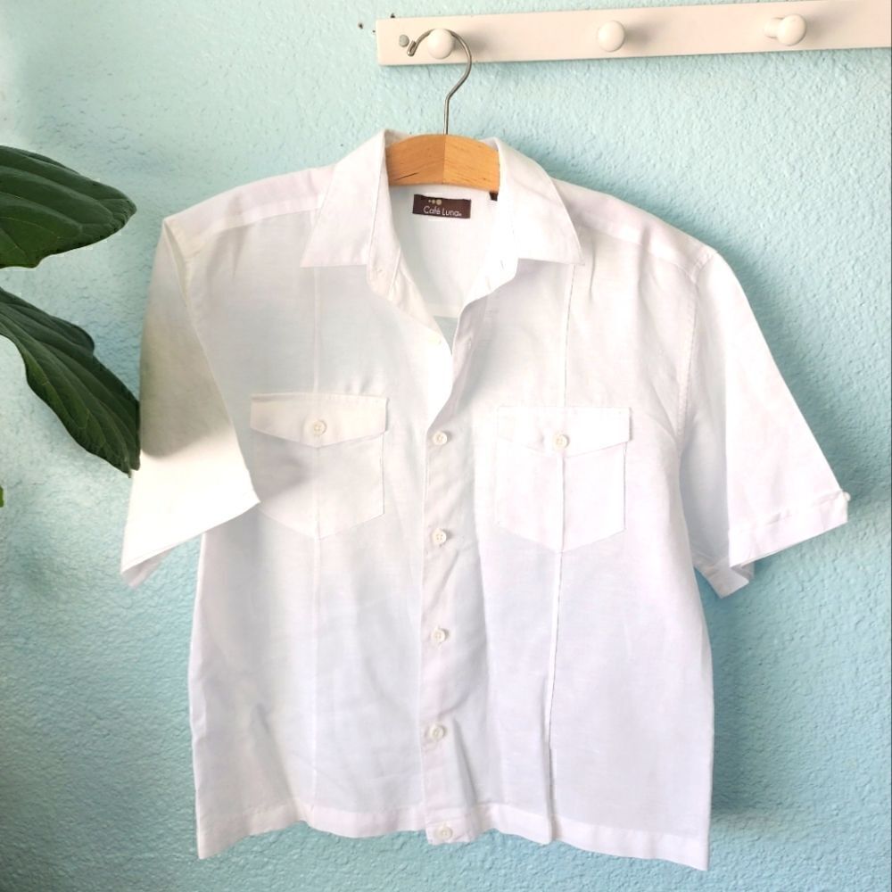 Cafe Luna linen cropped button front shirt